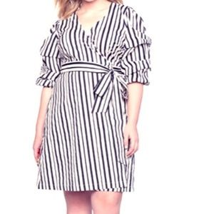 NWT Eloquii Printed Tucked Pull Sleeve Wrap Dress